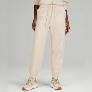 Lululemon Scuba Relaxed High-Rise Jogger White Opal